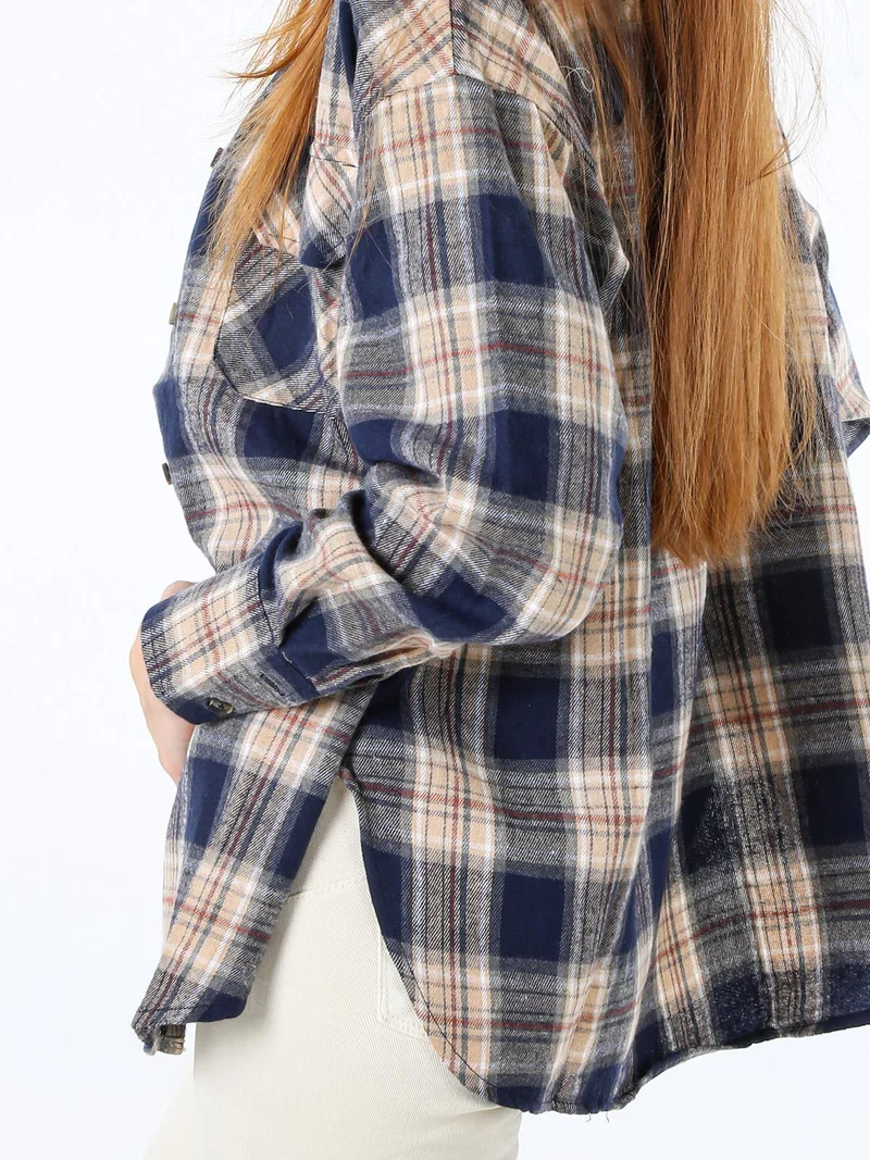 Camicia da donna a maniche lunghe con stampa a quadri - blu