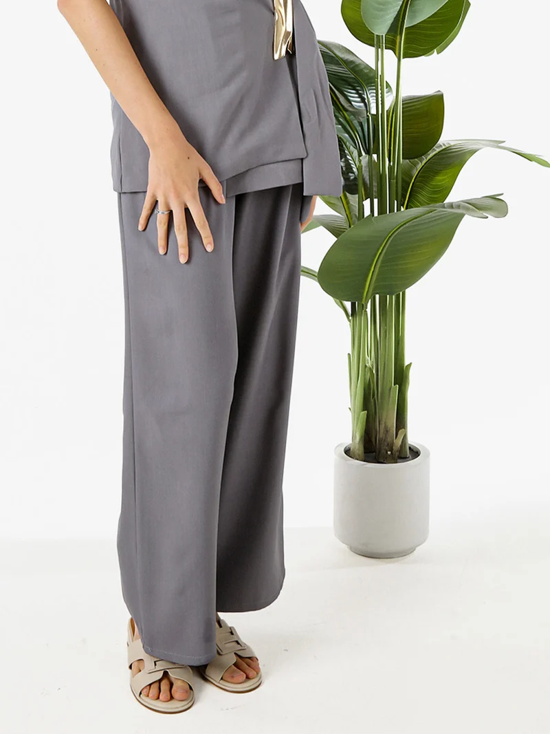 Pantaloni da donna a gamba larga e vita alta - grigio