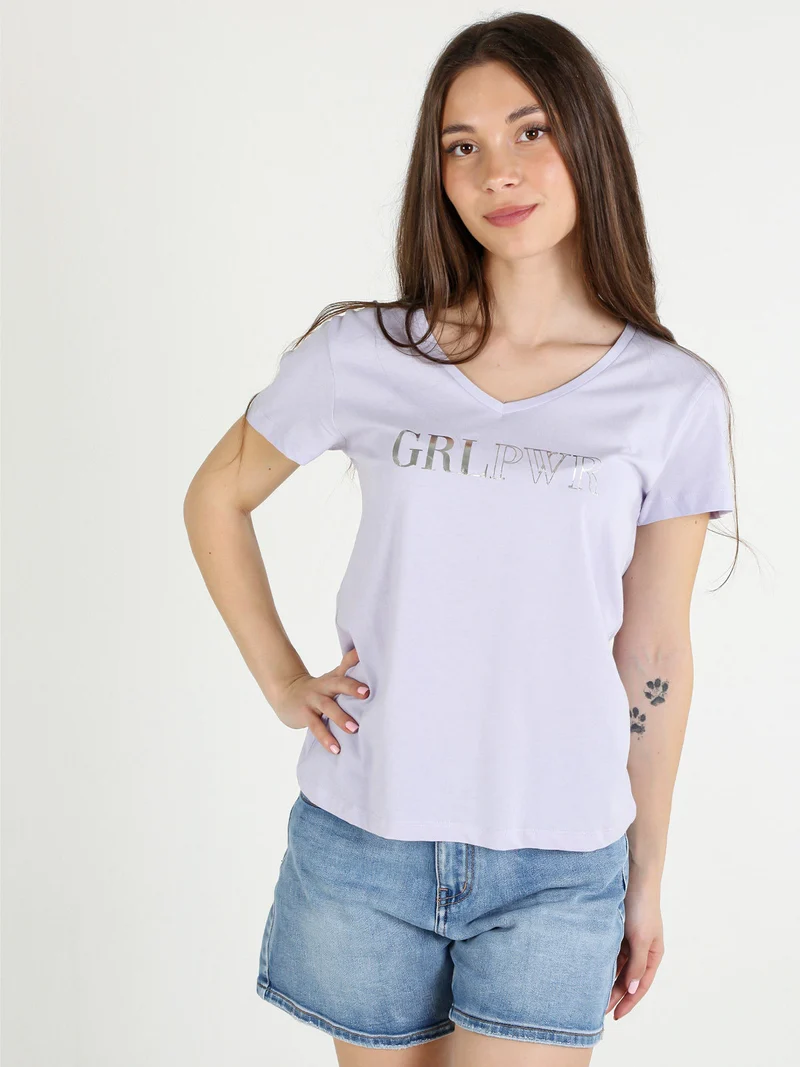 T-shirt donna in cotone con scollo a V e stampa scritta - lilla