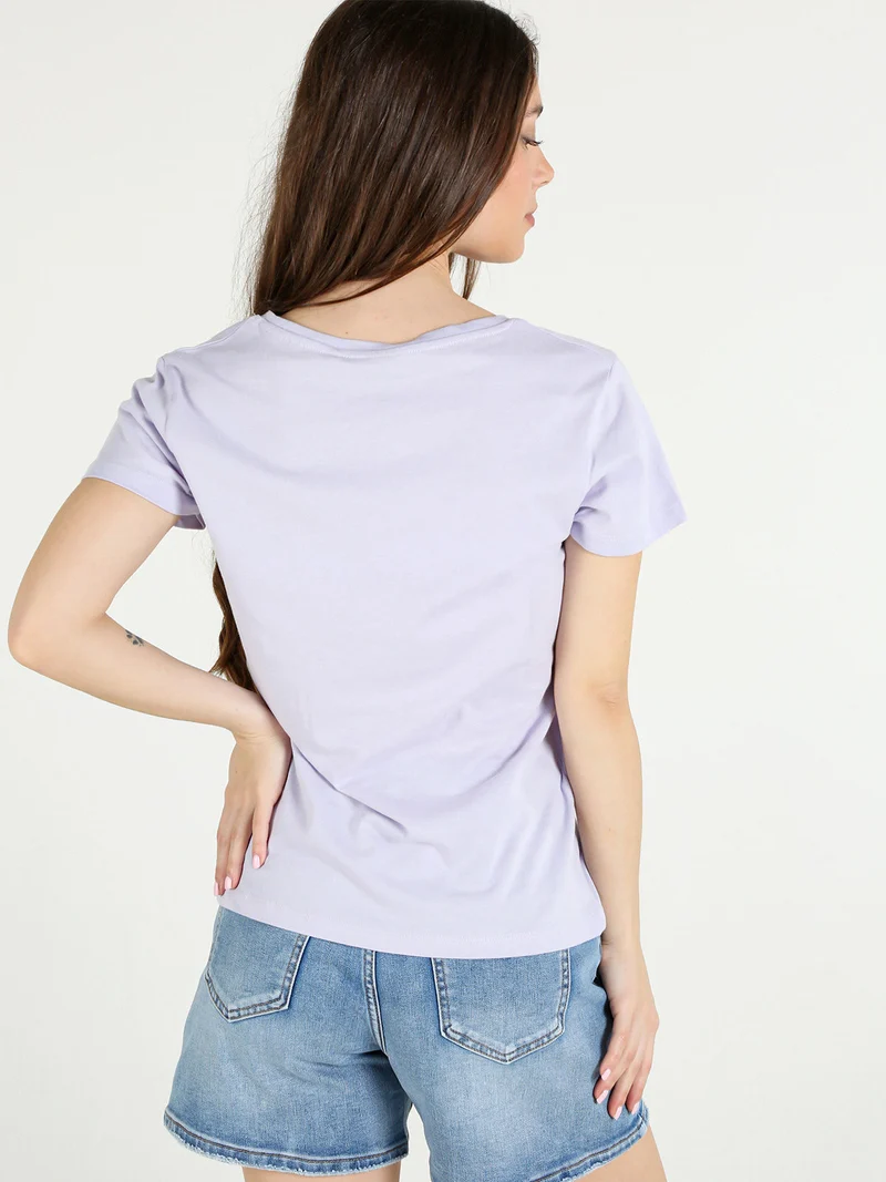T-shirt donna in cotone con scollo a V e stampa scritta - lilla