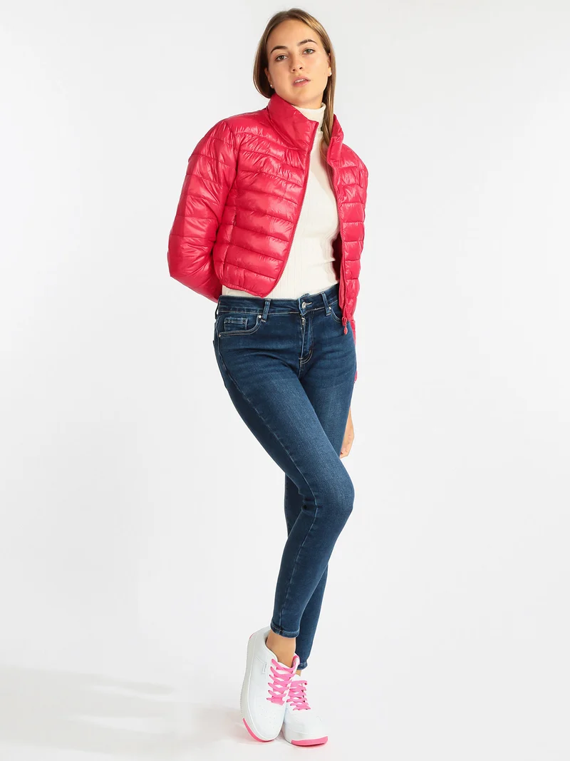 Piumino donna corto modello 100 grammi - rosso