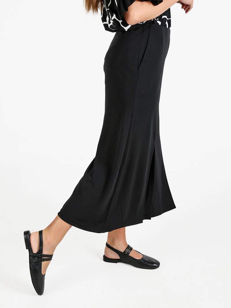 Pantaloni donna a gamba larga con spacco centrale - nero