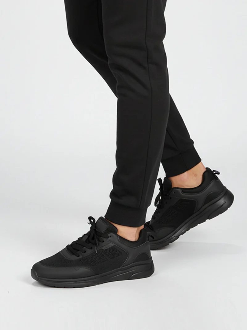 U KLAIVER B Sneakers sportive da uomo - nero