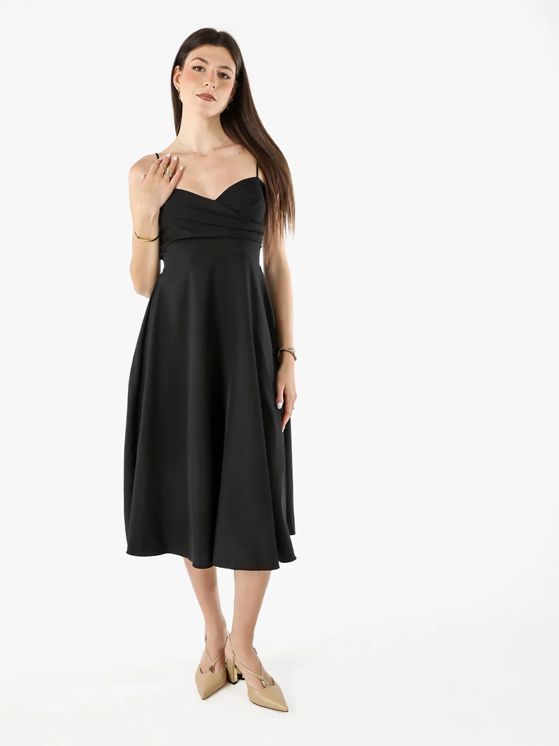 Abito donna svasato con spalline sottili e coppe imbottite - nero