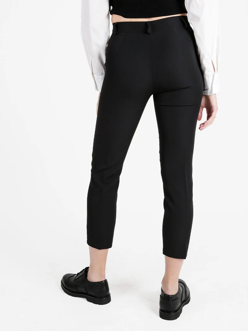 Pantaloni donna modello capri - nero