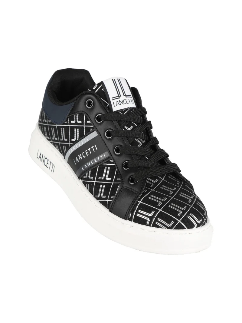 Sneakers da donna stringata con logo - nero