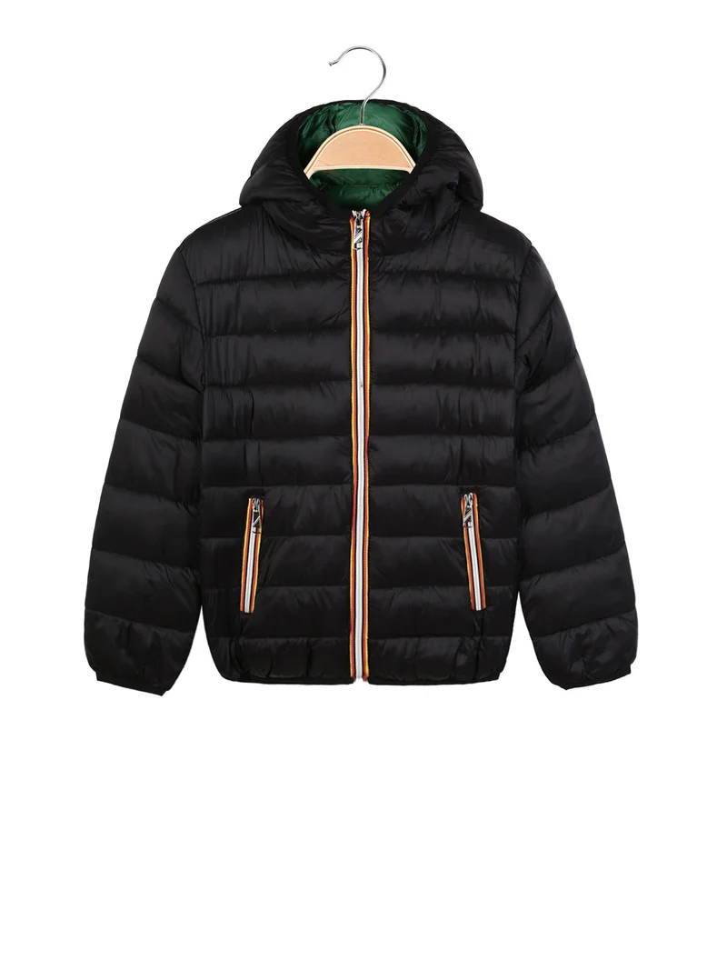 Piumino con cappuccio da bambino - nero