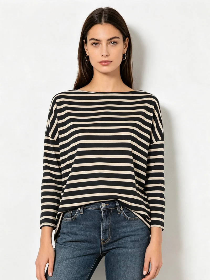 T-shirt donna oversize a maniche lunghe con stampa a righe - nero