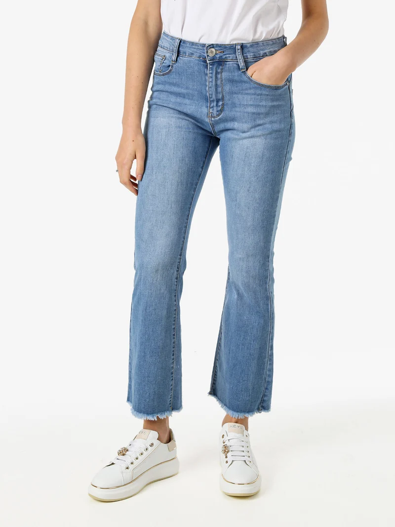 Jeans donna a zampa con finale sfrangiato - jeans