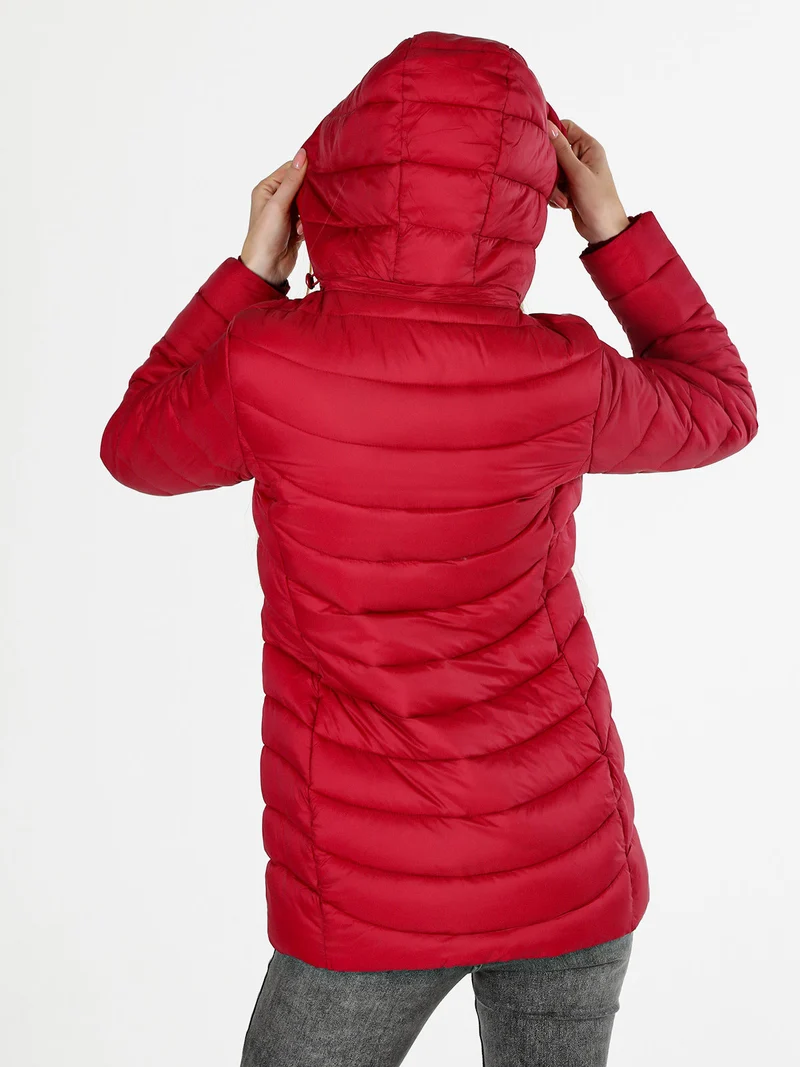 Giubbotto lungo da donna con cappuccio e zip - rosso