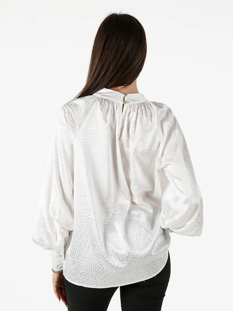 Blusa donna accollata a maniche lunghe linea curvy - bianco
