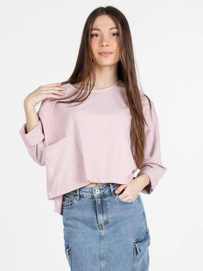 T-shirt cropped da donna con tasca - rosa