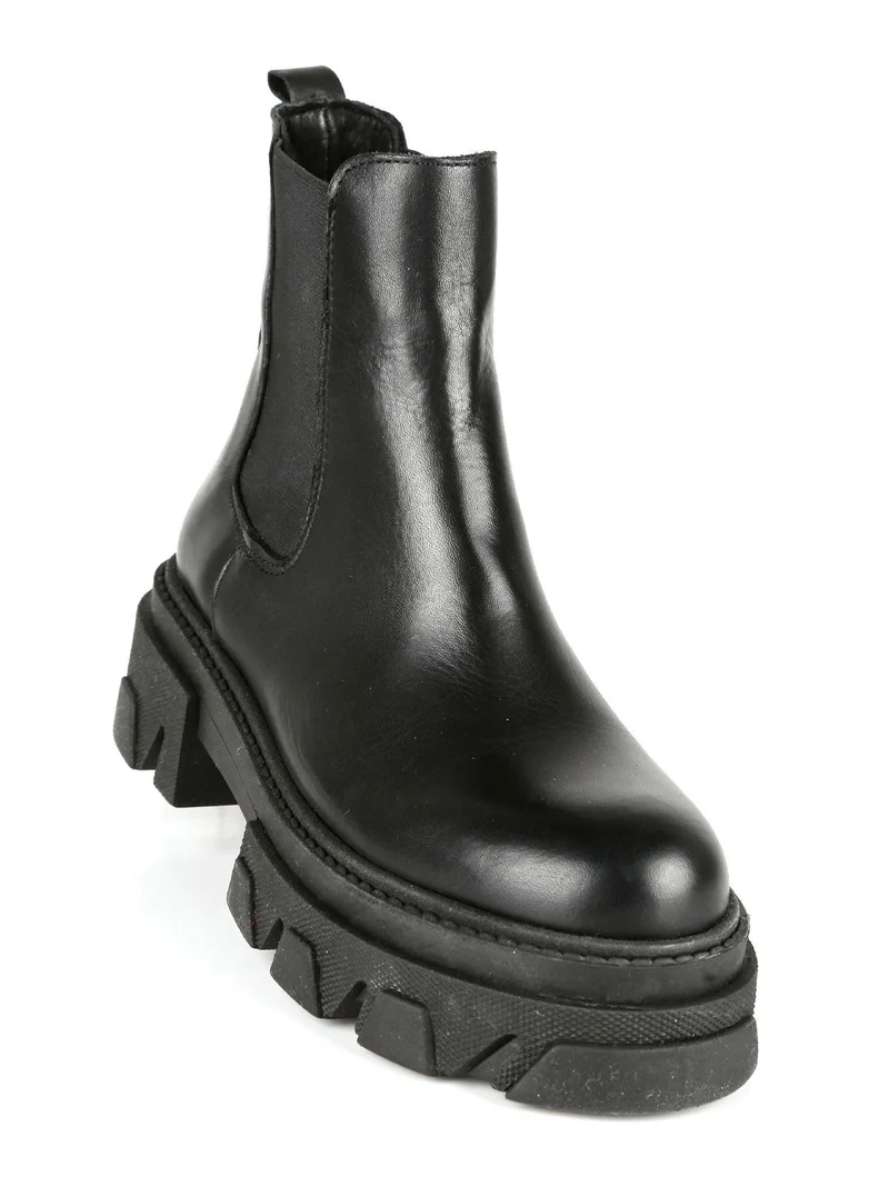 Stivaletti in pelle donna con tacco e plateau - nero