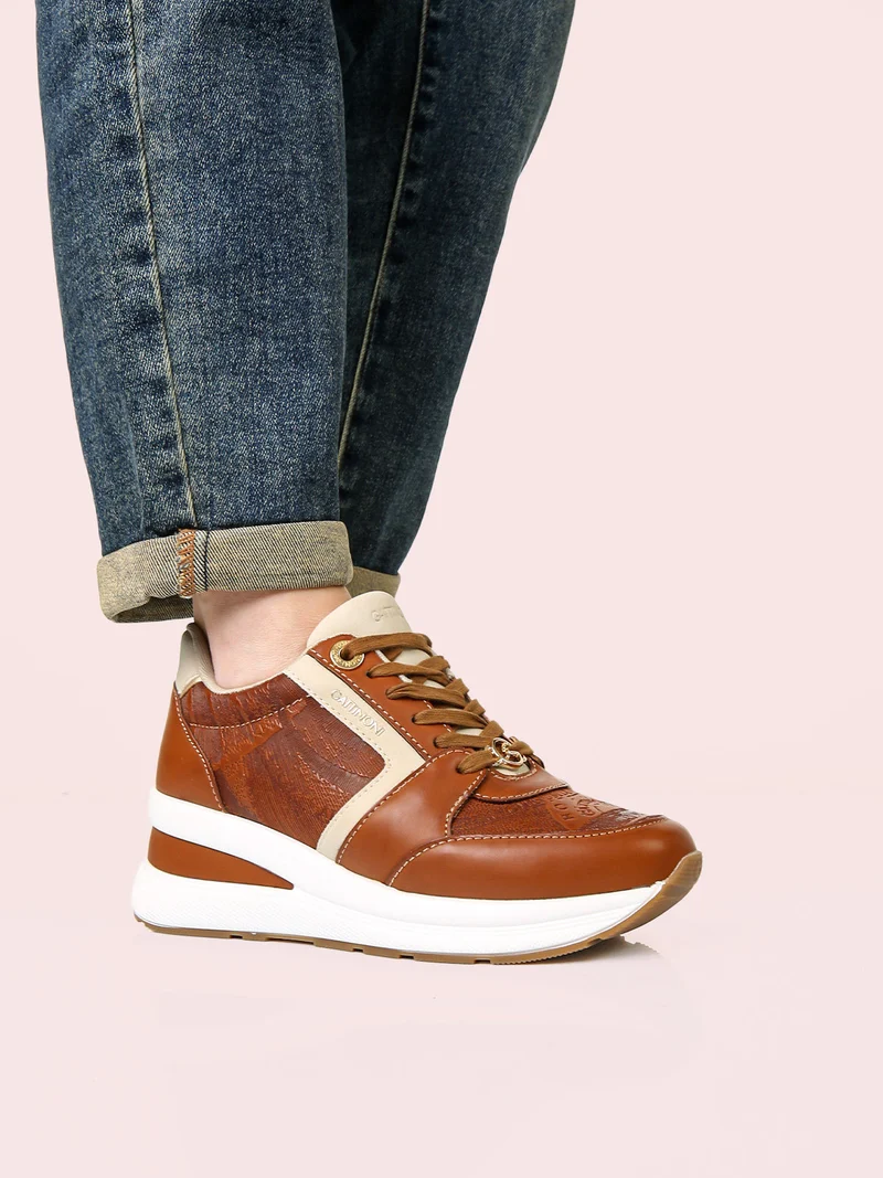 Sneakers donna stringate con zeppa - marrone