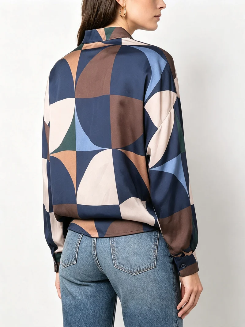 Camicia donna a maniche lunghe annodata sul fondo - blu scuro