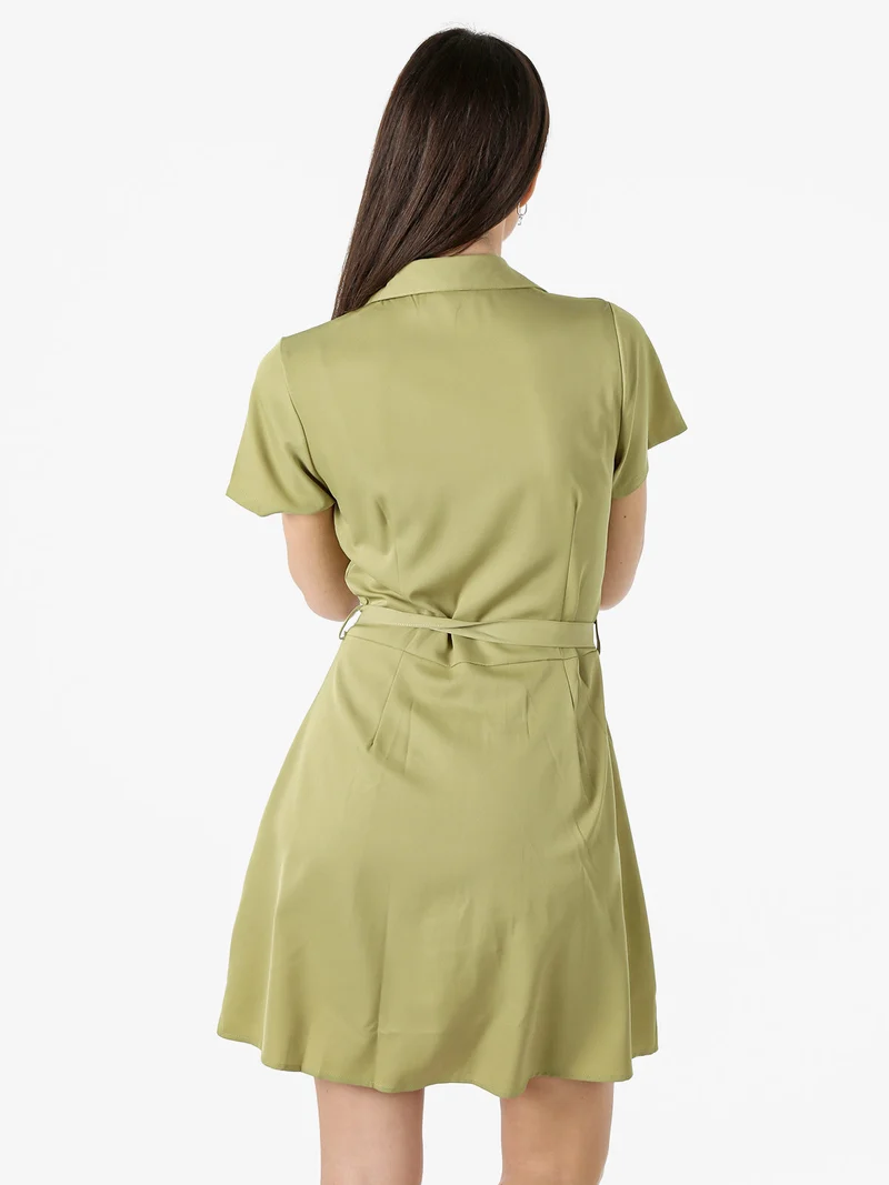 Abito a camicia da donna con maniche corte e bottoni - oliva