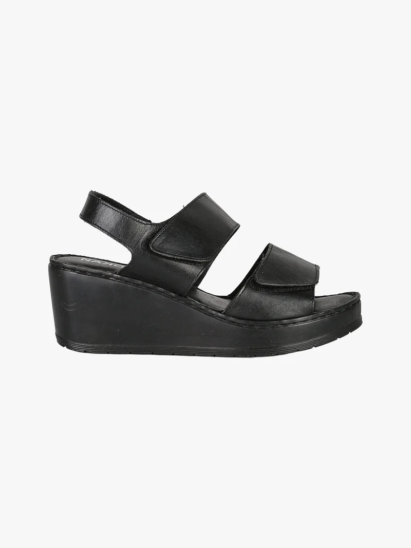 Sandali donna in pelle con zeppa e plateau - nero