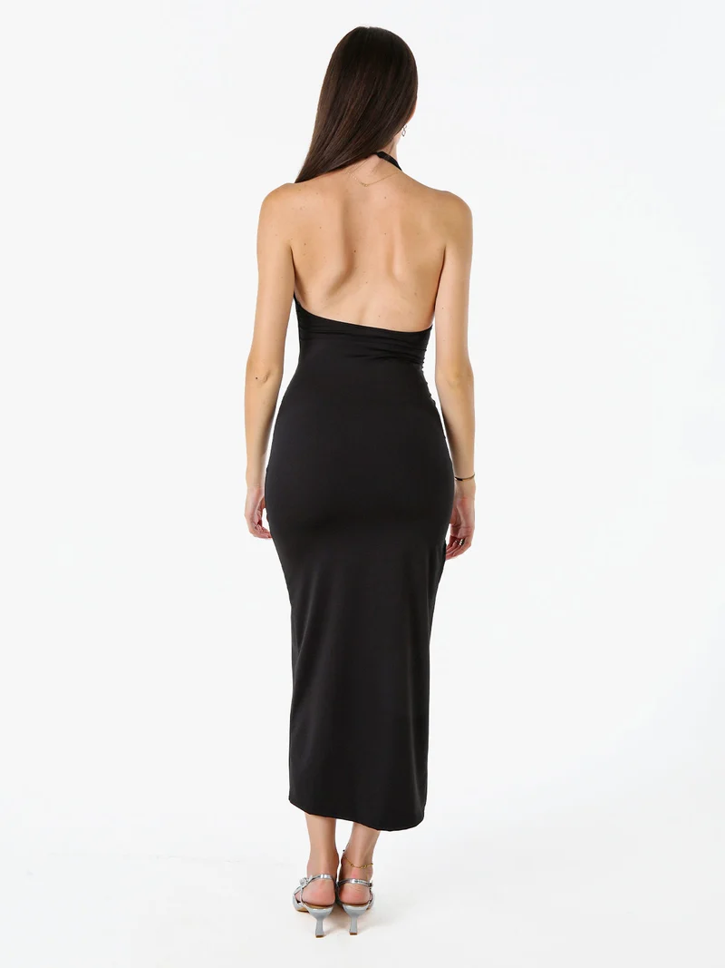 Abito elegante da donna con spalle scoperte e spacco laterale - nero