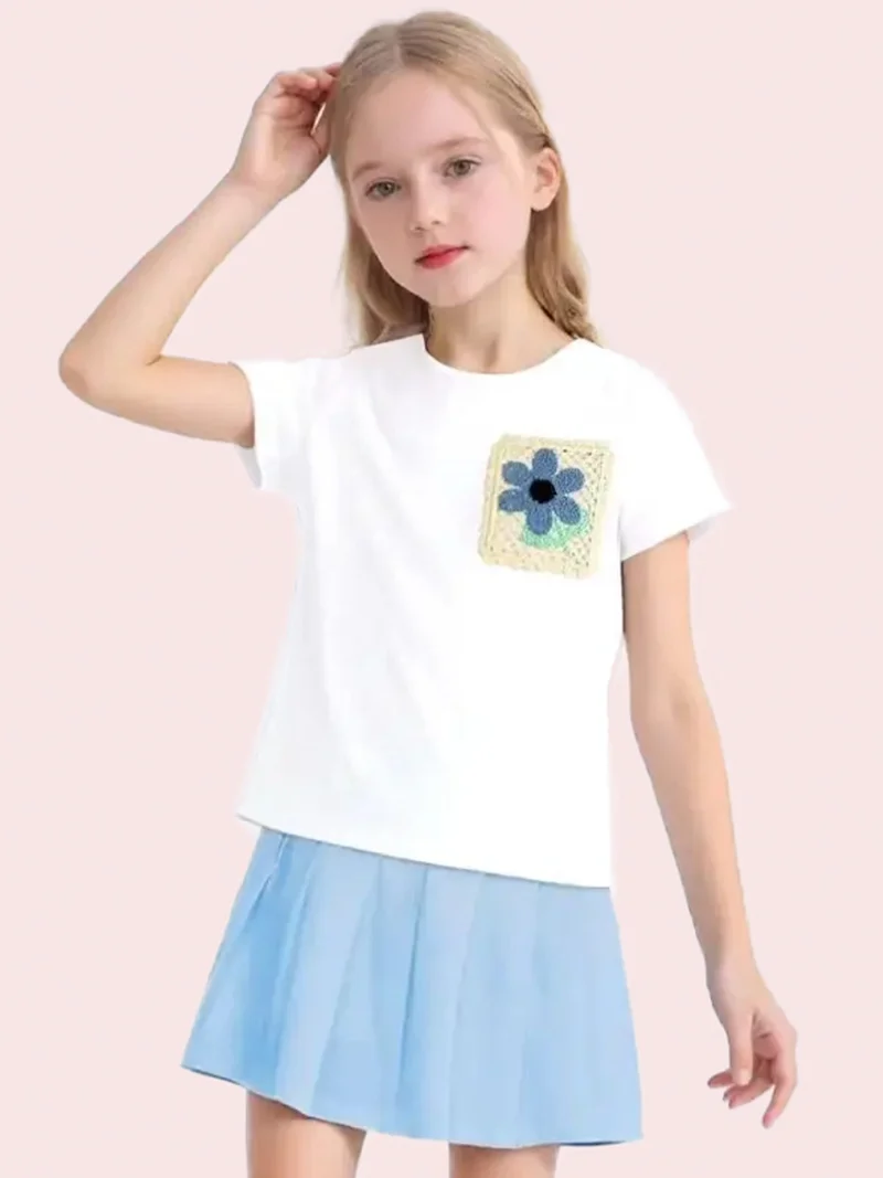 T-shirt da bambina in cotone con toppa in macramè - bianco