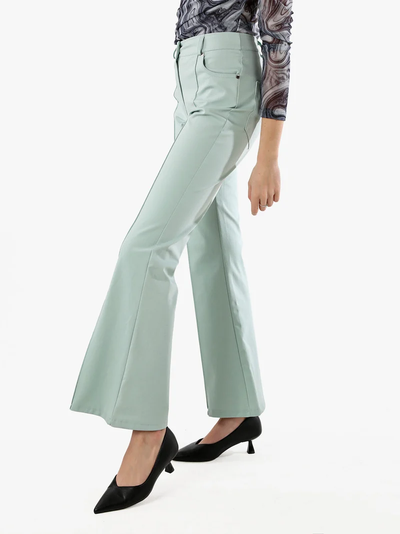 Pantaloni donna a zampa con cucitura centrale - acqua marina
