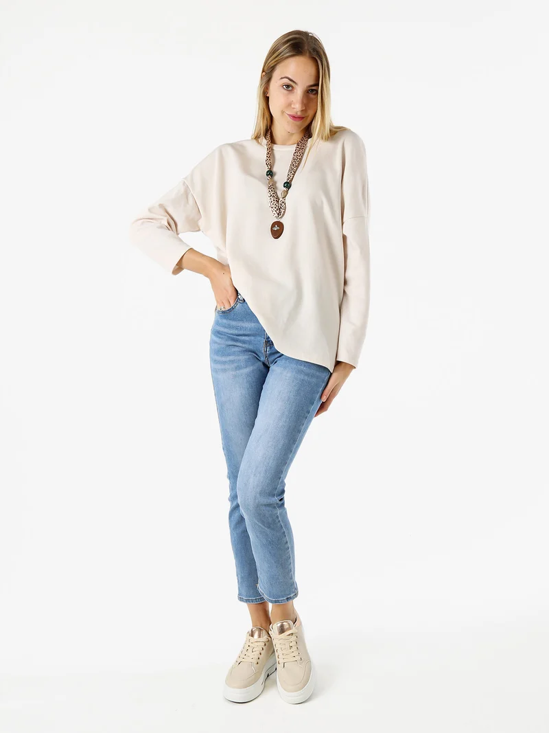 Felpa oversize da donna in misto cotone con collana - beige