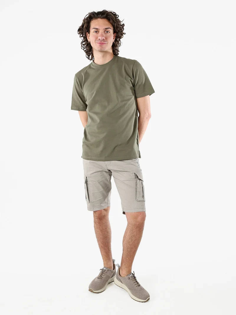 Bermuda cargo da uomo in cotone stretch - sabbia