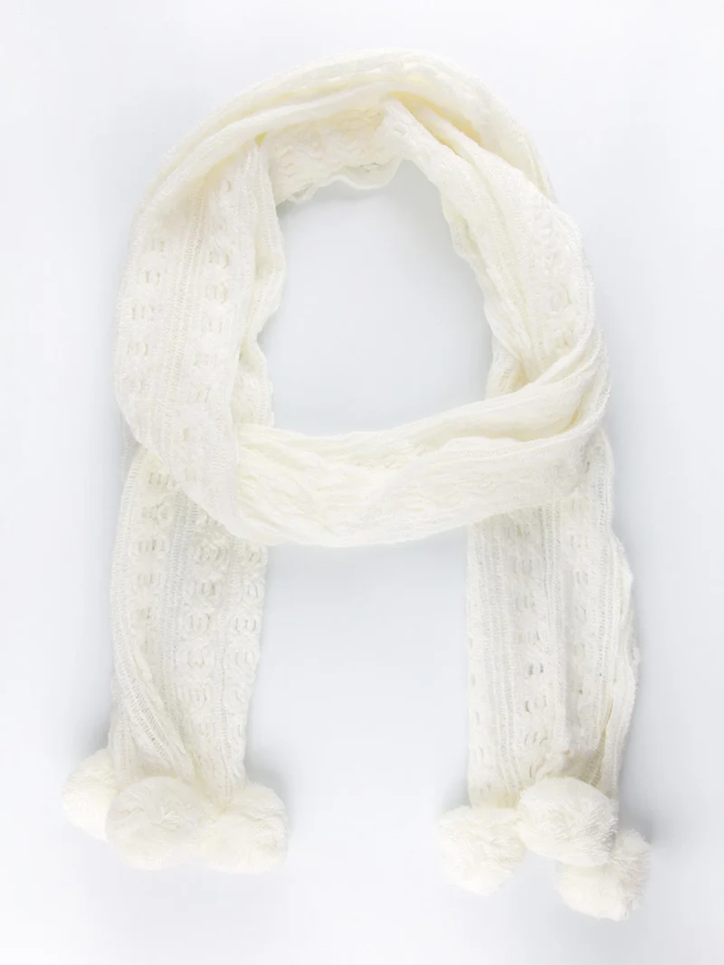 Sciarpa con pompon traforata - bianco