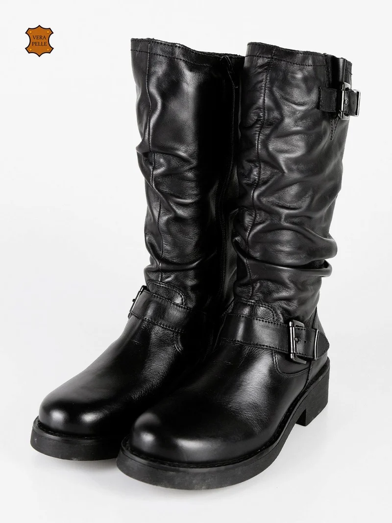 Stivali in pelle da donna con fibbie - nero