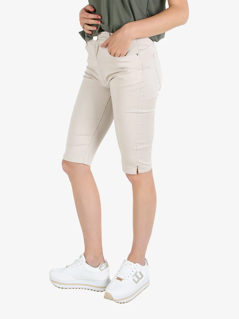 Bermuda da donna in cotone - beige