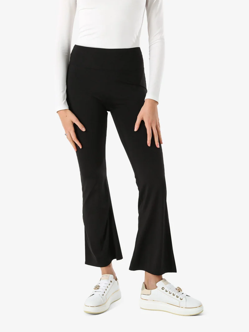 Leggings donna a zampa con arricciatura posteriore effetto push-up - nero