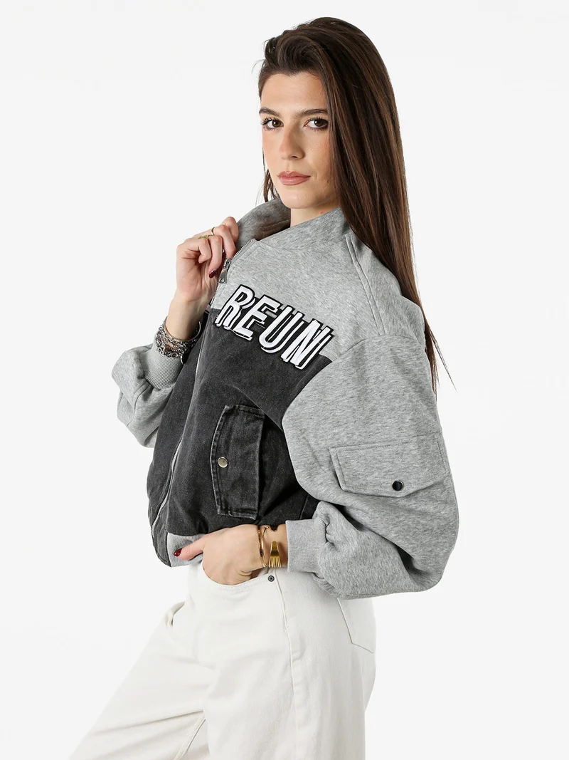 Giacca in jeans da donna con dettagli in felpa - nero