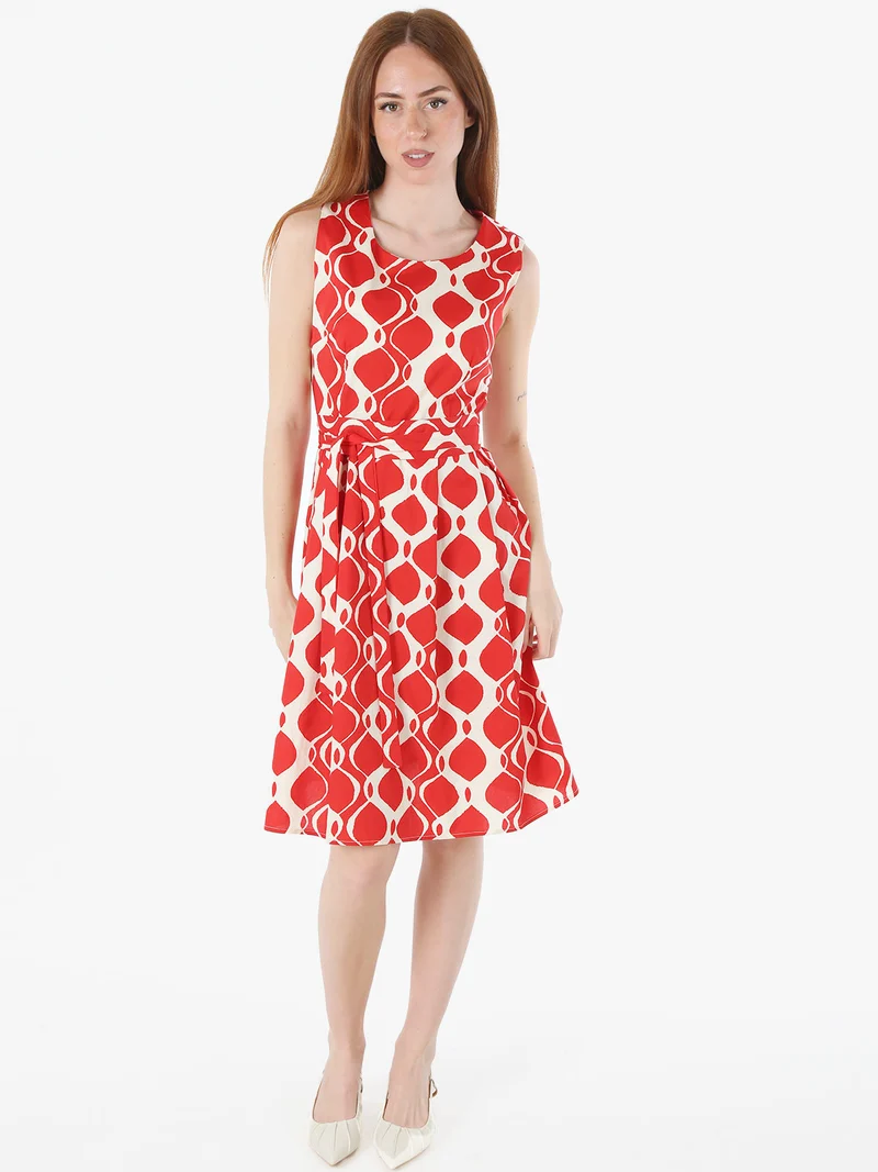 Abito smanicato da donna in cotone con stampa bicolore - rosso