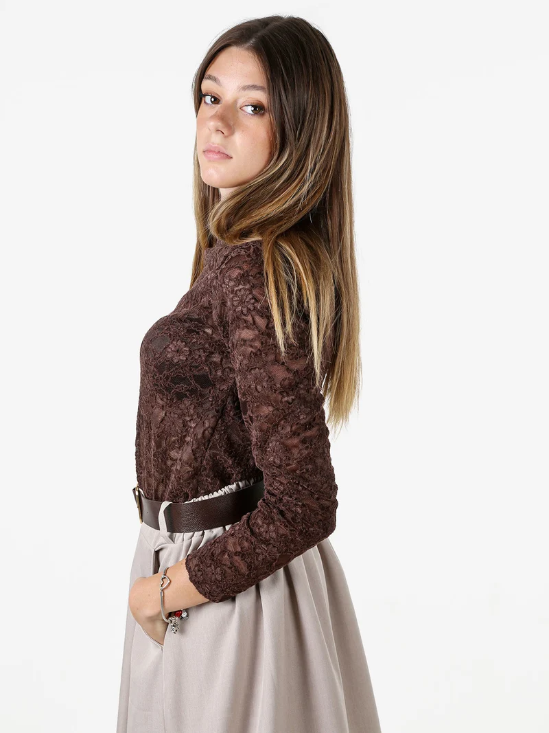 Blusa donna in pizzo con scollo a barchetta - moro