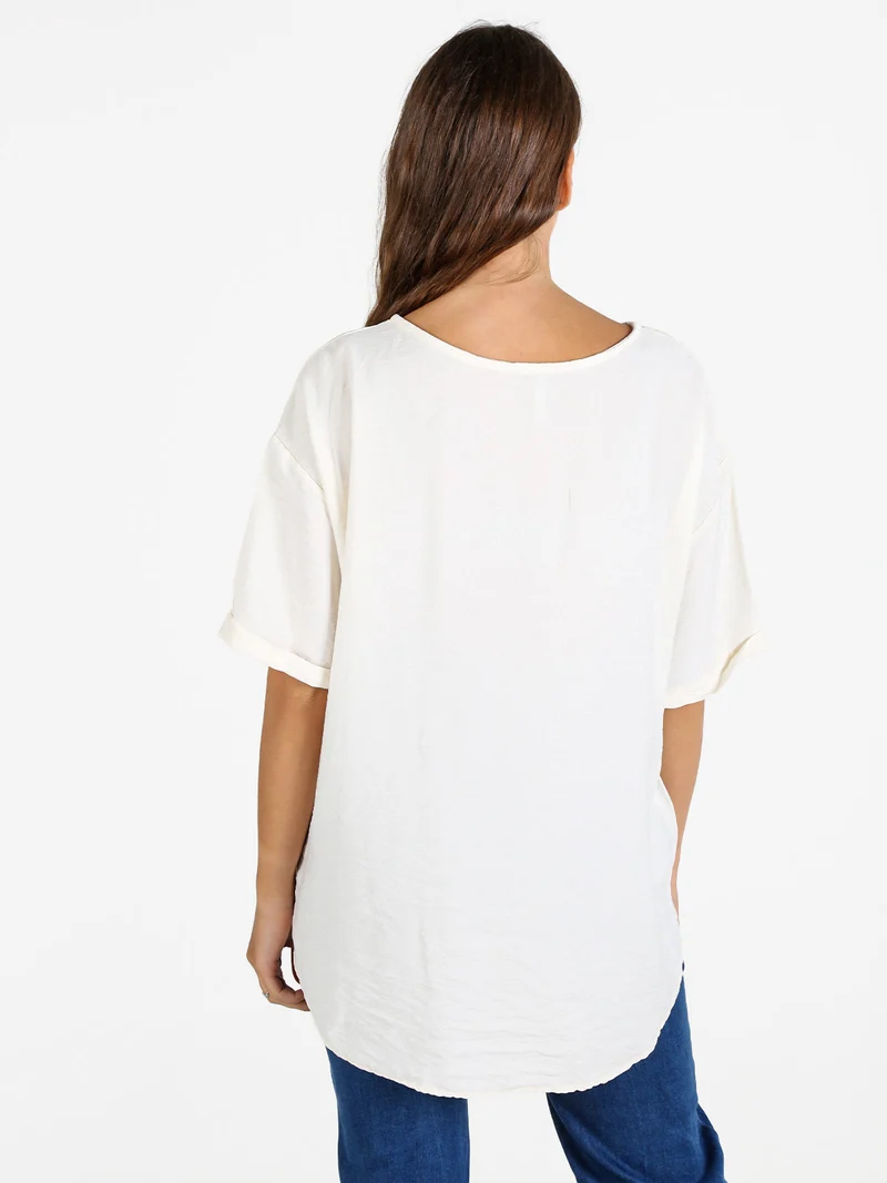 T-shirt da donna oversize con taschino - bianco