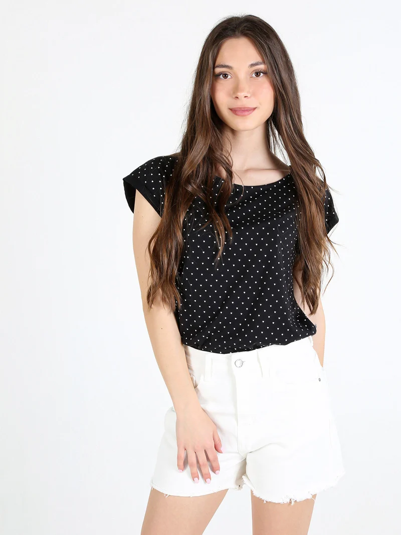 T-shirt donna in cotone con stampa cuori - nero