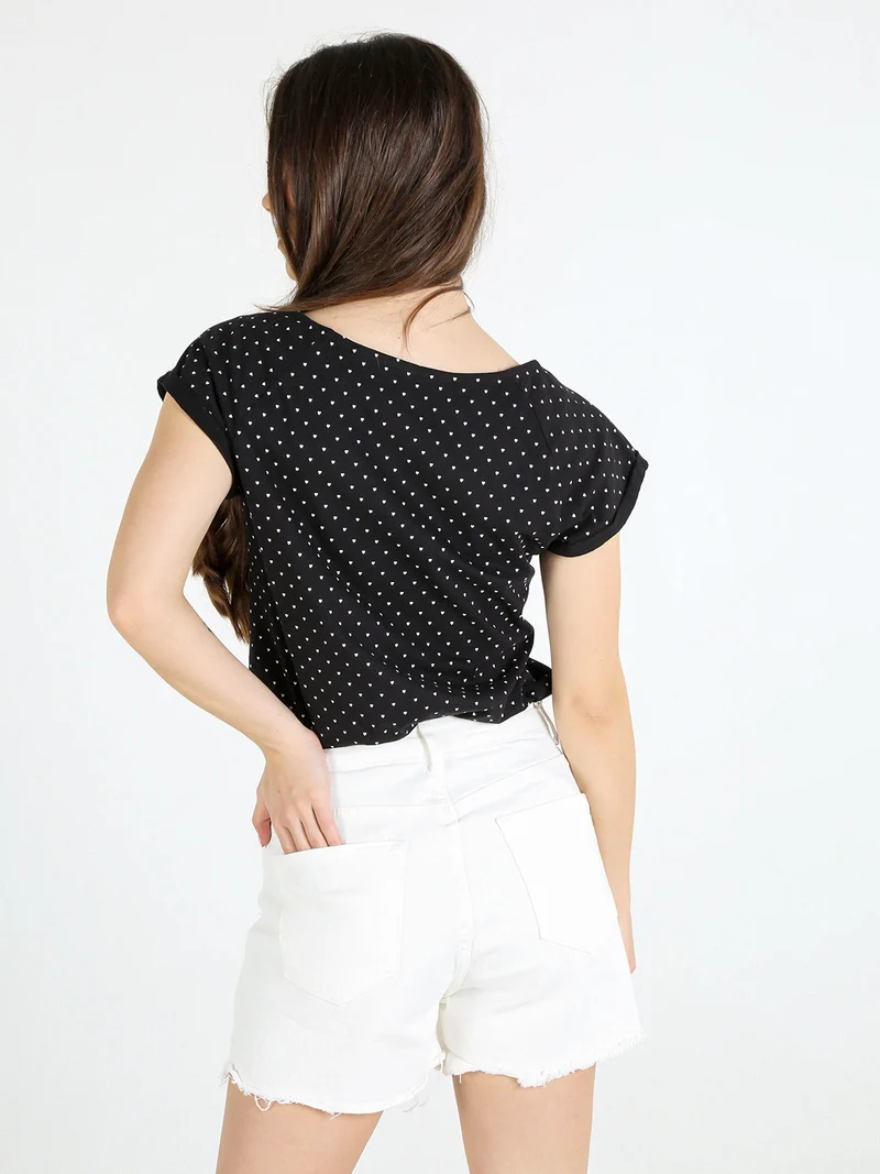 T-shirt donna in cotone con stampa cuori - nero