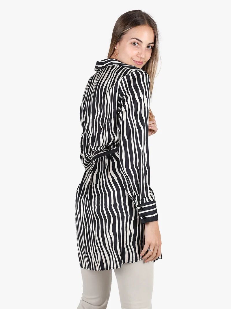 Maxi camicia lunga da donna bicolore - nero