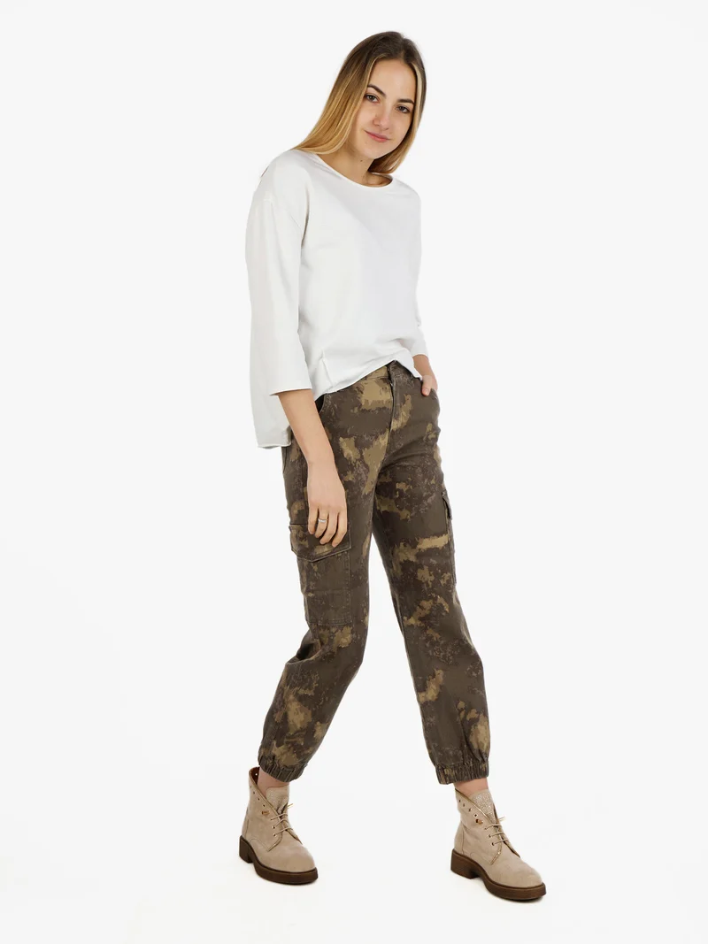T-shirt donna a manica lunga con spacco dietro - bianco
