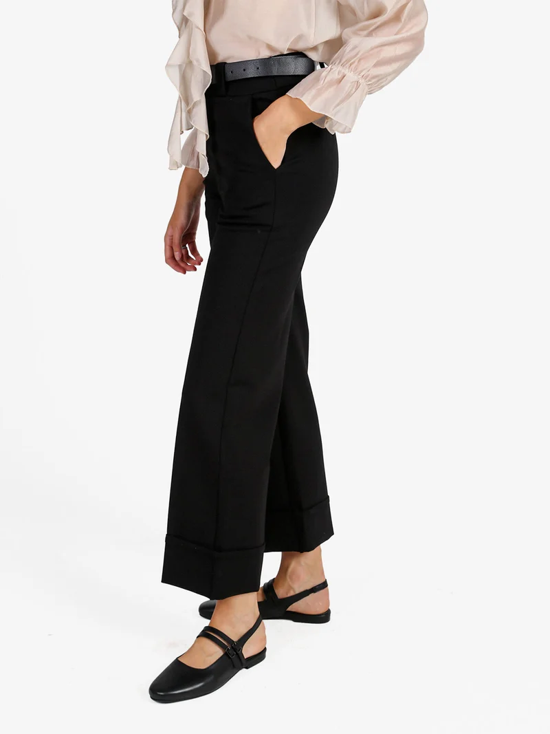 Pantaloni donna culotte con cintura e risvolto sul finale - nero