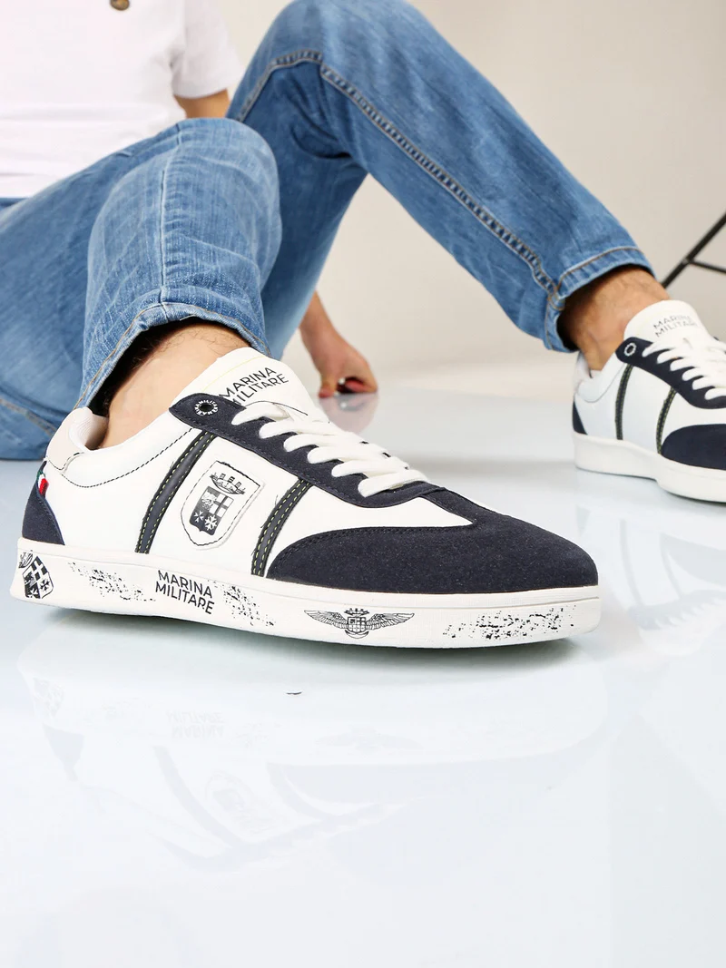 Sneakers basse da uomo stringate - bianco