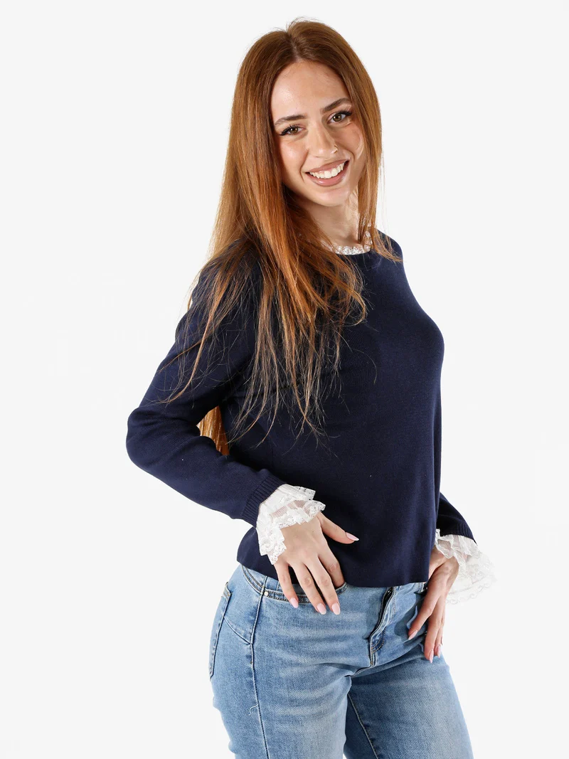 Maglia girocollo da donna con dettagli in pizzo - blu scuro
