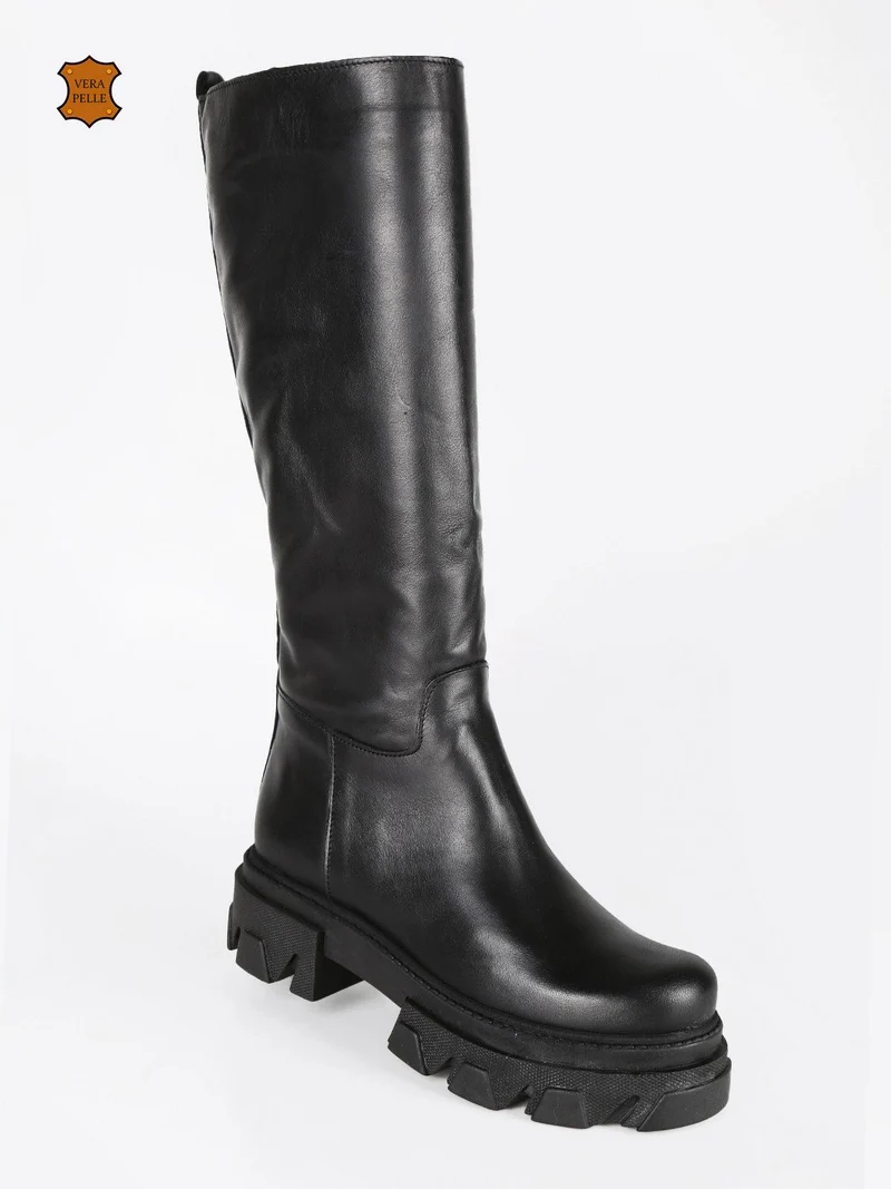 Stivali in pelle da donna - nero