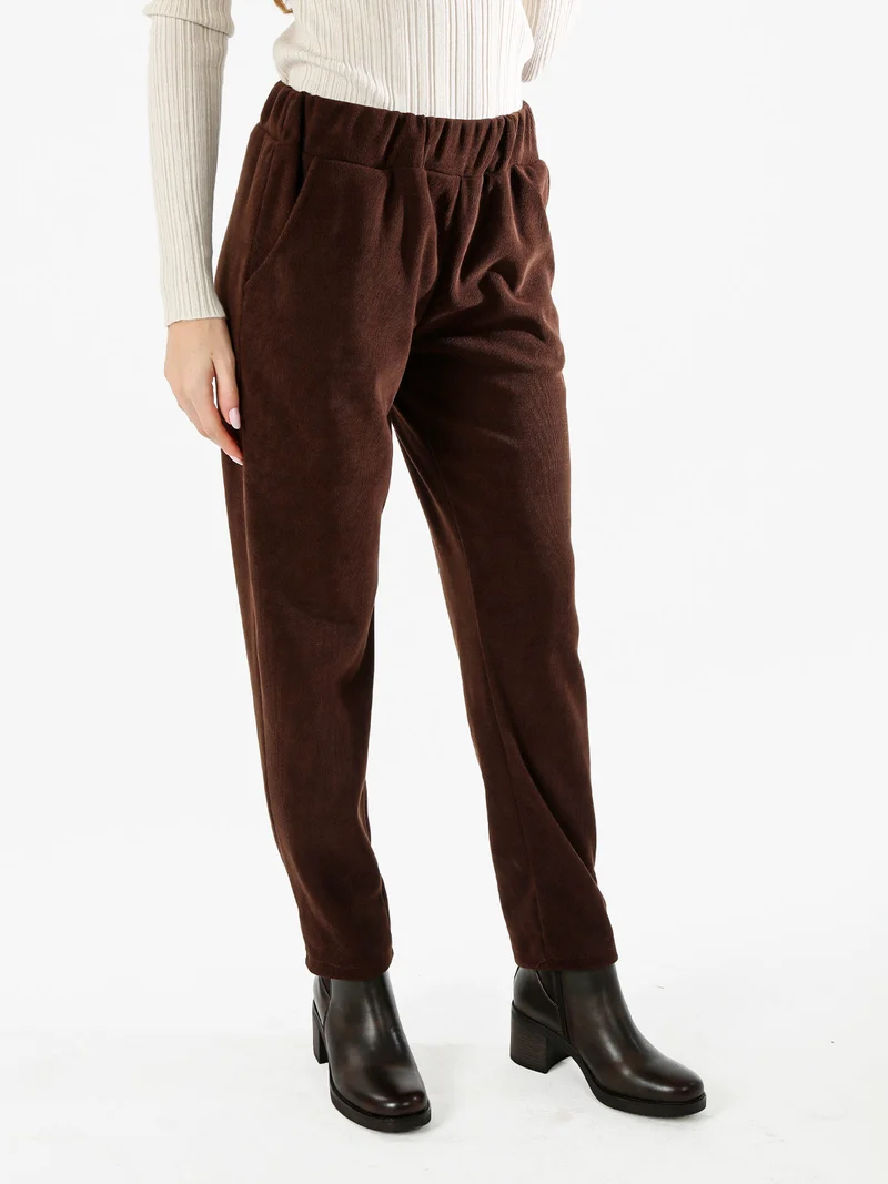 Pantaloni donna in velluto con elastico in vita - moro