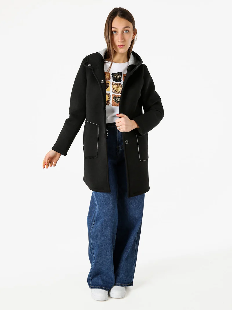Cappotto da donna in panno con bottoni e cappuccio - nero