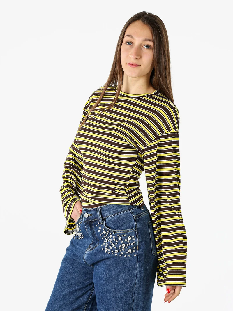 Maglia rigata da donna con maniche lunghe a campana - giallo