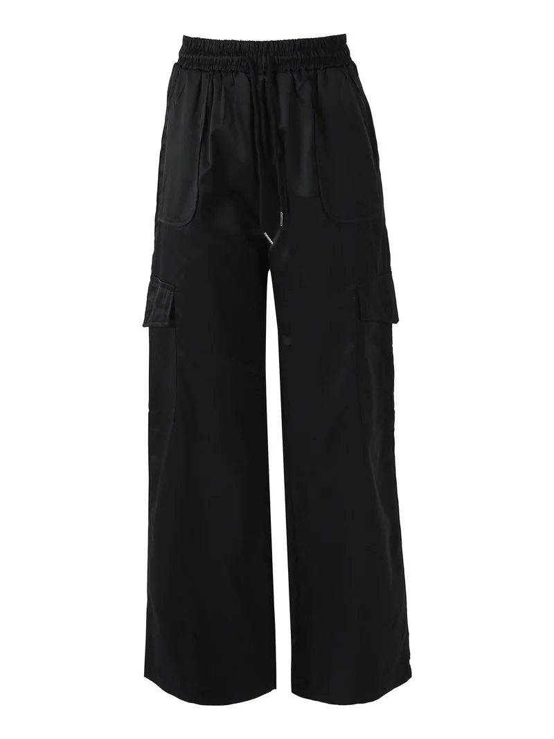 Pantaloni donna a gamba larga con tasconi laterali e coulisse - nero