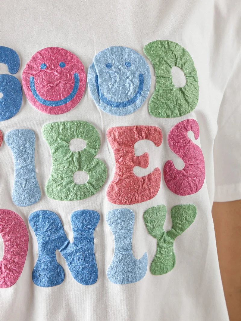 T-shirt donna in cotone con stampa colorate - blu
