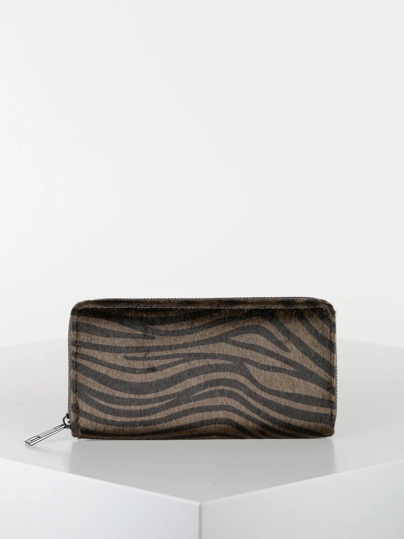 Portafoglio donna con pelo zebrato - oliva