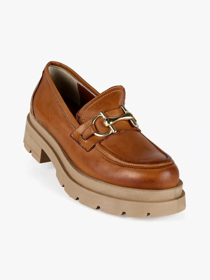 Mocassini in pelle da donna con platform - cuoio