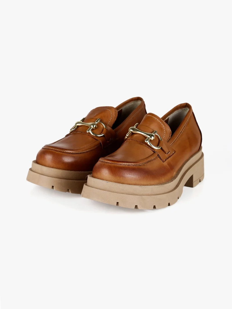 Mocassini in pelle da donna con platform - cuoio